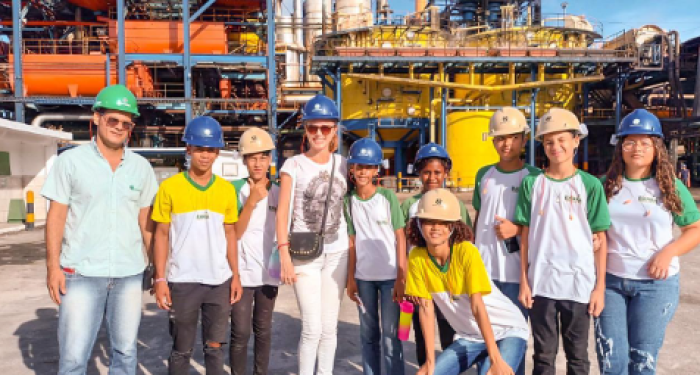 Alunos da Barra fazem visita técnica à termoelétrica da Usina Santo Antônio