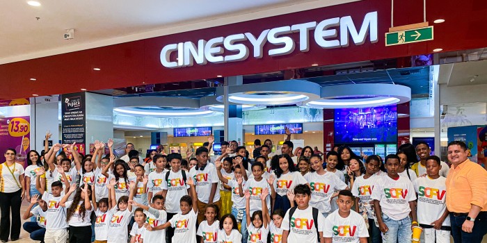 DIVERSÃO: Colônia de Férias leva crianças e adolescentes da Barra de Santo Antônio ao cinema