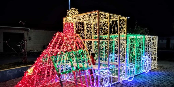 Iluminando o Natal em Barra de Santo Antônio: A Magia das Luzes e o Compromisso da Prefeitura