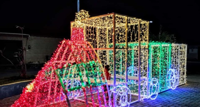 Iluminando o Natal em Barra de Santo Antônio: A Magia das Luzes e o Compromisso da Prefeitura