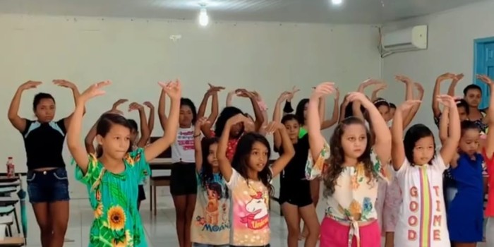 Barra de Santo Antônio: Prefeitura realiza aula inaugural de balé infantojuvenil.