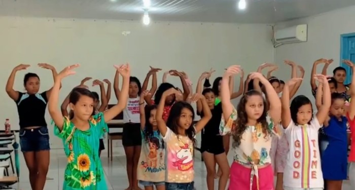 Barra de Santo Antônio: Prefeitura realiza aula inaugural de balé infantojuvenil.