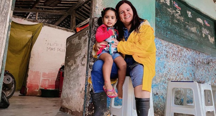 Prefeita Lívia Carla garante  suporte assistencial às famílias atingidas pelas chuvas em Barra de Santo Antônio